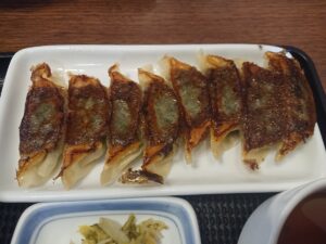 餃子7個定食半チャーハン